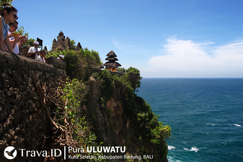 Tempat Wisata Pura Uluwatu, Bali, Indonesia