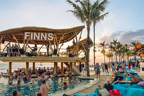 Finns Beach Club Populer di Bali