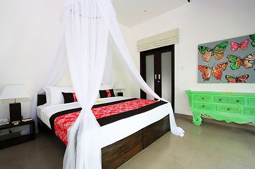 Kamar Tidur di Villa Novaku Seminyak Bali