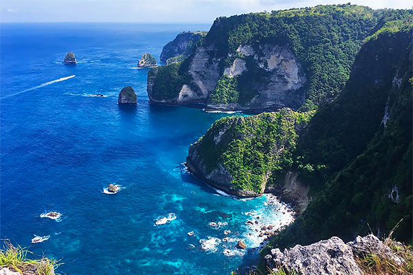Tempat Wisata Saren Cliff Point di Nusa Penida Bali