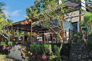 Warung Madeva di Nusa Penida Bali