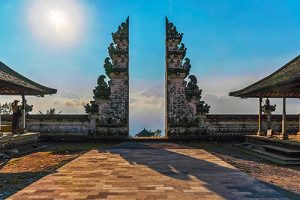 Informasi Wisata Pura Lempuyang Luhur The Gate of Heaven Bali