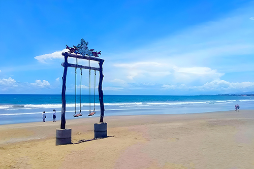 Pantai Petitenget di Seminyak Bali - Dekat Villa Sayang d'Amour