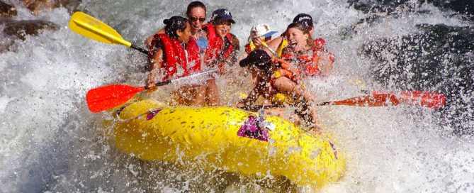 Rafting Bali di Sungai Ayung dan Telagawaja