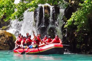 Rafting Sungai Telagawaja Bali